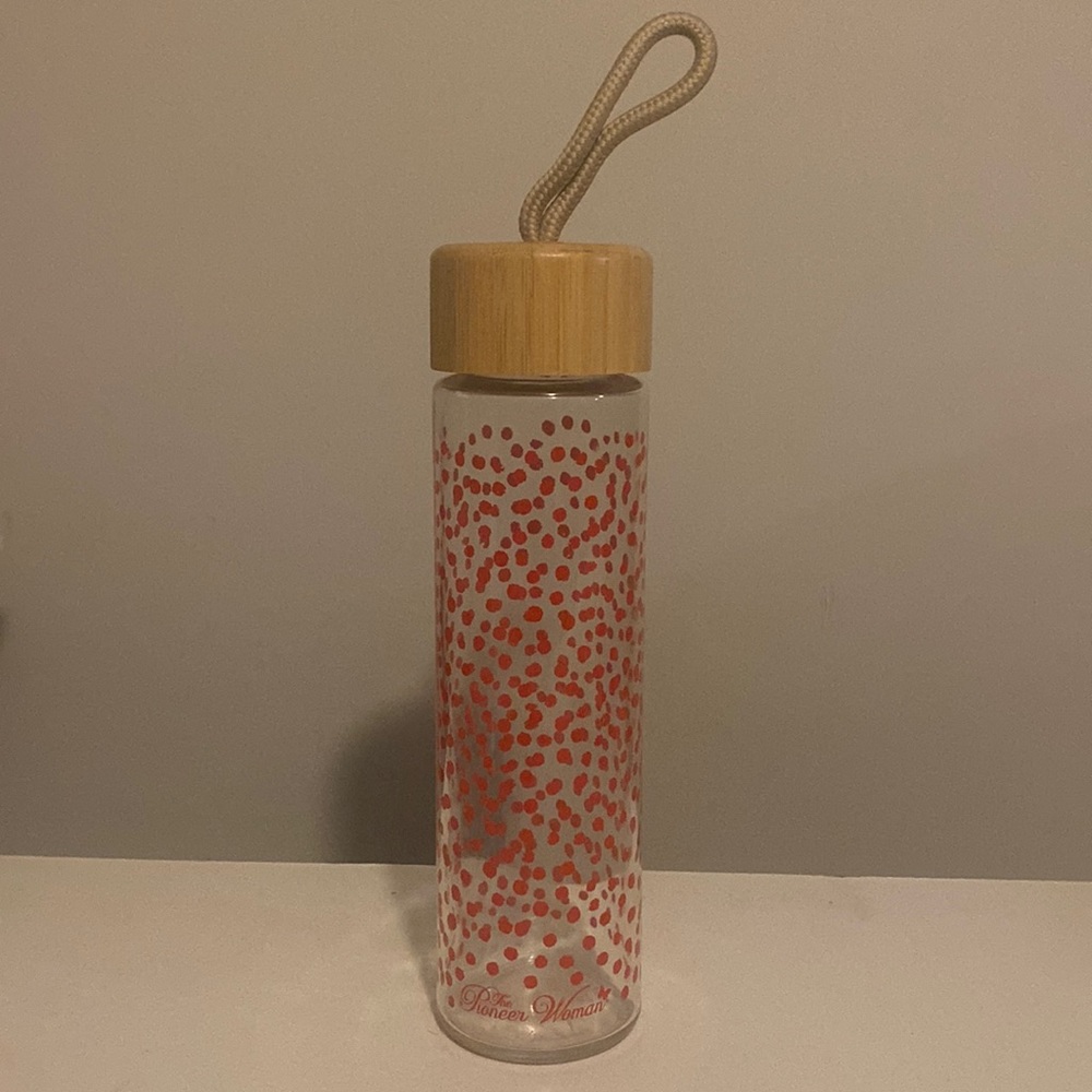 Pioneer Woman glass water bottle